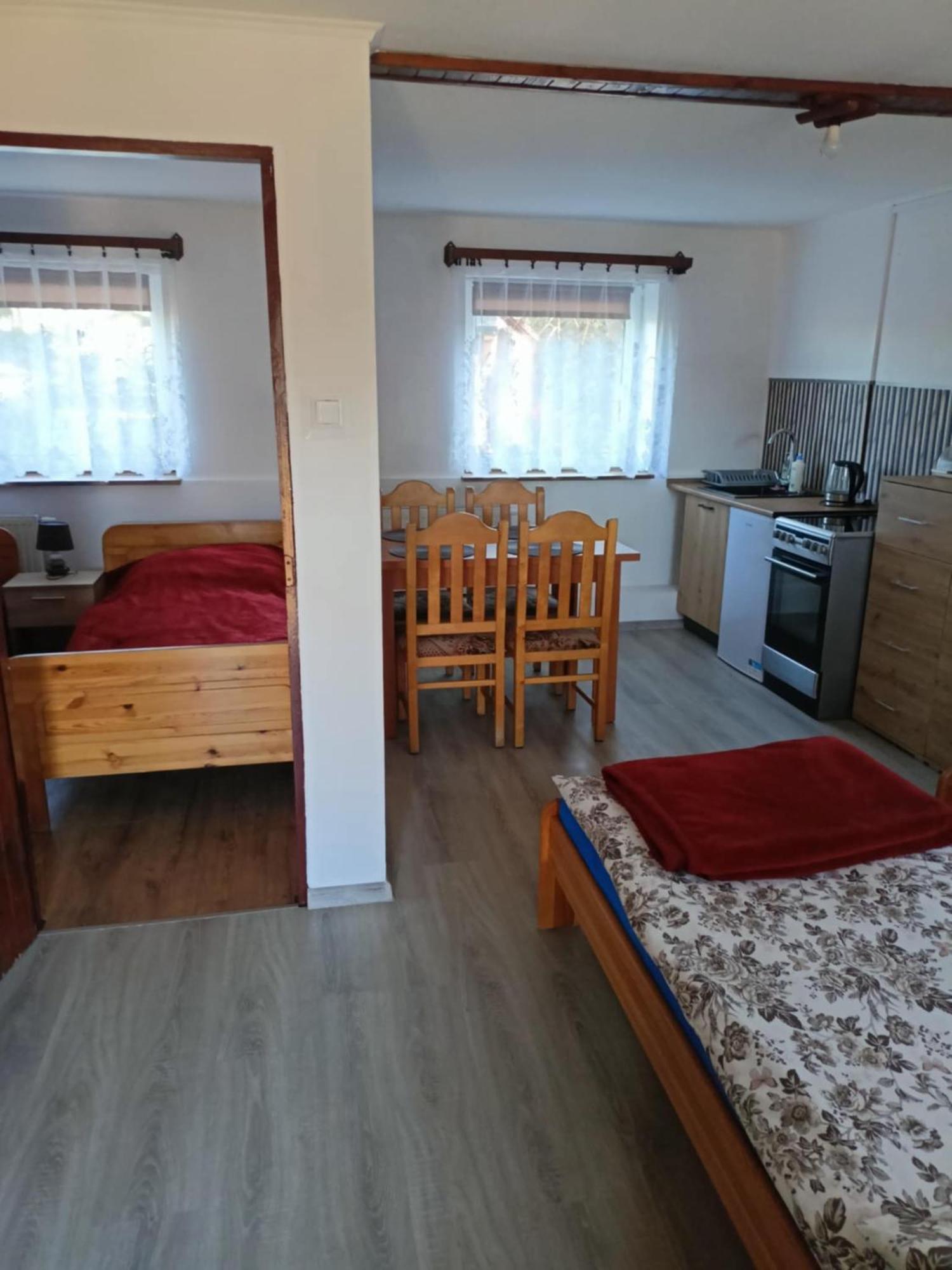 Malinowy Gaj - Agroturystyka Z Alpakami I Innymi Zwierzetami Swietajno  Exterior photo